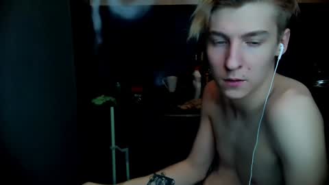 Snapshot of mrsexycum4u chatting on January 25, 2025, 3:30 am Adam online show from January 25, 2025, 3:30 am