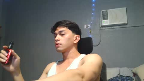 Snapshot of mrshawn95 chatting on October 1, 2025, 3:18 pm shawn online show from October 1, 2025, 3:18 pm