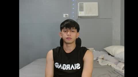 Snapshot of mrshawn95 chatting on October 10, 2025, 6:18 pm shawn online show from October 10, 2025, 6:18 pm