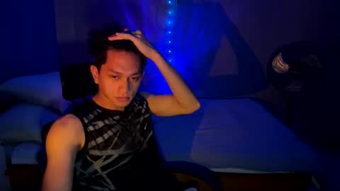 Snapshot of mrshawn95 chatting on December 14, 2025, 8:24 pm shawn online show from December 14, 2025, 8:24 pm