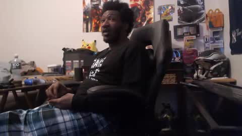 Snapshot of mrsoonicexrated chatting on April 8, 2026, 4:12 am mrsoonicexrated online show from April 8, 2026, 4:12 am