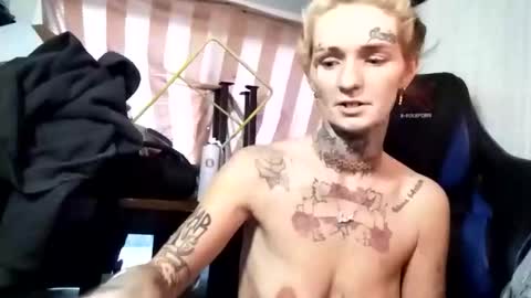 mrssavage97 online show from December 21, 2025, 10:06 pm