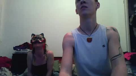 mrwolf85226666 online show from April 15, 2026, 7:59 am