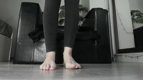 Snapshot of ms_enigma chatting on February 18, 2025, 1:33 pm Goddess. Miss. Lady.  Queen. Madam Milady online show from February 18, 2025, 1:33 pm