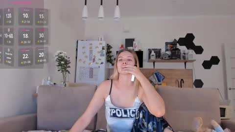 Ms ForYOU online show from October 12, 2025, 2:54 am