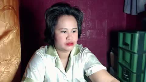 Nathalie online show from April 11, 2026, 4:39 am