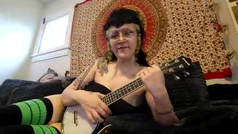 Snapshot of msharlequinn chatting on July 7, 2026, 1:08 am Harley Quinn online show from July 7, 2026, 1:08 am