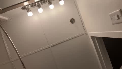 Snapshot of mskitty000 chatting on December 3, 2025, 2:08 am mskitty000 online show from December 3, 2025, 2:08 am