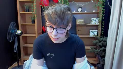 Snapshot of msrkestvel chatting on March 6, 2025, 4:28 pm msrkestvel online show from March 6, 2025, 4:28 pm