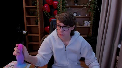 Snapshot of msrkestvel chatting on March 7, 2025, 11:49 pm msrkestvel online show from March 7, 2025, 11:49 pm