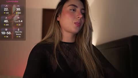 Sophie  online show from March 10, 2026, 8:03 pm