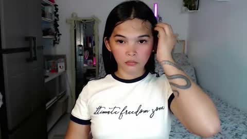 Snapshot of mstefany chatting on October 5, 2025, 1:42 pm tefany online show from October 5, 2025, 1:42 pm