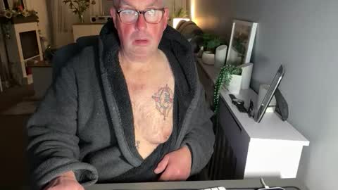 mtb1697 online show from March 29, 2026, 11:27 pm