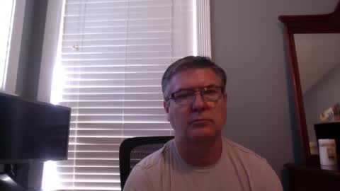 Snapshot of mtbrdr73 chatting on September 8, 2025, 5:45 pm mtbrdr73 online show from September 8, 2025, 5:45 pm
