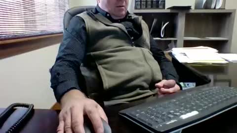 mttoker online show from April 22, 2026, 3:02 pm