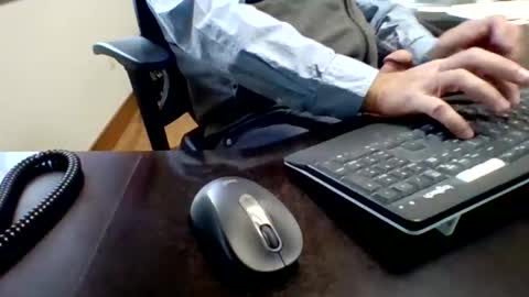 mttoker online show from May 21, 2026, 3:41 pm