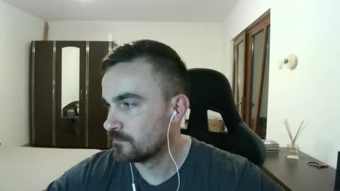 Snapshot of mu5clemania chatting on March 9, 2026, 8:35 pm Victor online show from March 9, 2026, 8:35 pm