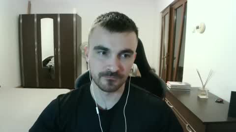 Snapshot of mu5clemania chatting on March 16, 2026, 10:47 pm Victor online show from March 16, 2026, 10:47 pm