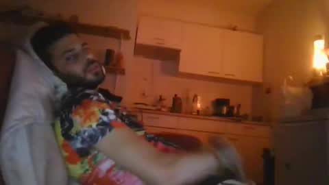 Snapshot of mucha950218 chatting on October 24, 2025, 8:38 pm mucha950218 online show from October 24, 2025, 8:38 pm