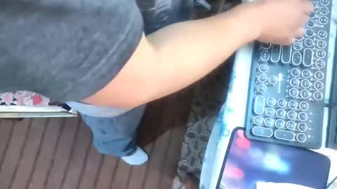 zenon online show from November 8, 2025, 9:02 pm