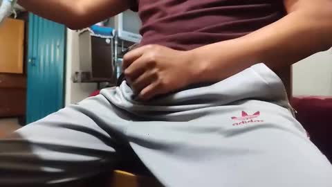 zenon online show from November 24, 2025, 9:47 pm