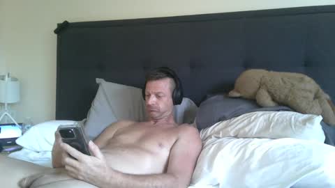 Snapshot of mudjimba chatting on December 24, 2024, 7:44 pm mudjimba online show from December 24, 2024, 7:44 pm