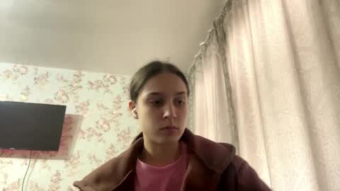 Tia online show from April 18, 2026, 9:02 am