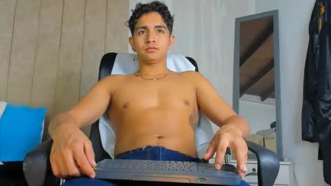 Snapshot of muichiro_tokito1 chatting on February 6, 2025, 4:42 am muichiro tokito1 online show from February 6, 2025, 4:42 am