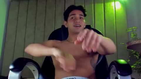 Snapshot of muichiro_tokito1 chatting on November 18, 2025, 4:50 am muichiro tokito1 online show from November 18, 2025, 4:50 am