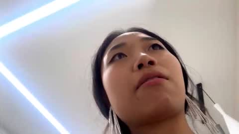 Mia online show from February 27, 2026, 10:59 am