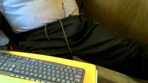 Snapshot of muller520 chatting on August 1, 2026, 5:34 pm muller520 online show from August 1, 2026, 5:34 pm