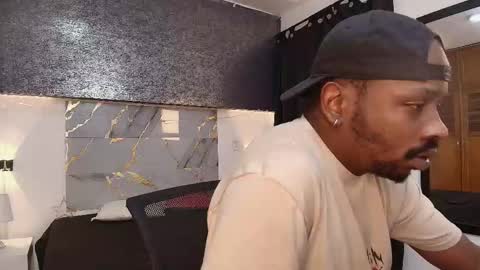 Muller Asher online show from December 14, 2025, 4:40 am