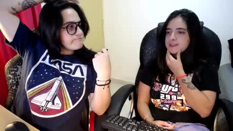 Dani and Alex online show from September 17, 2025, 10:33 pm