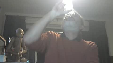 munch10 online show from October 19, 2025, 9:26 pm