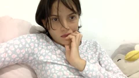 Snapshot of munchi_ chatting on December 30, 2024, 1:04 am online show from December 30, 2024, 1:04 am