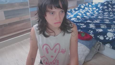 Snapshot of munchi_ chatting on September 21, 2025, 3:57 pm online show from September 21, 2025, 3:57 pm