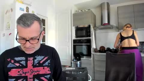 LOVELY JULIA  Peter DAY online show from February 17, 2026, 9:06 am