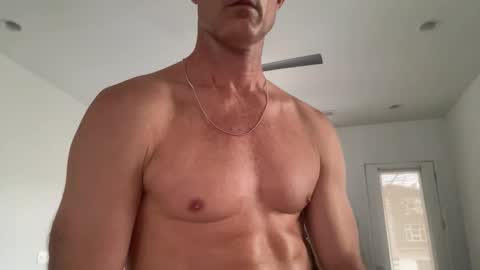 Araki online show from December 4, 2025, 7:11 pm