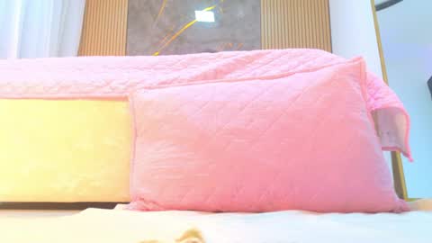 Tell me Sofi  online show from April 2, 2026, 3:04 am