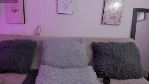 muriell_69 online show from November 20, 2025, 8:30 pm