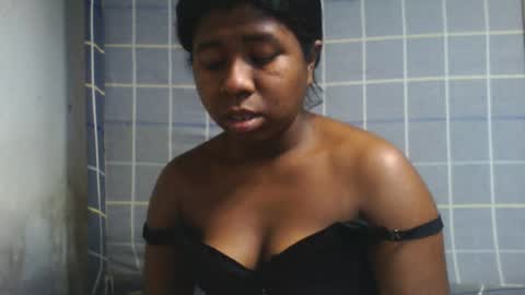 murielleee online show from July 6, 2026, 4:53 pm