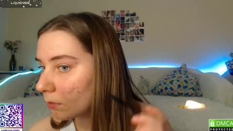 Snapshot of murrrworren chatting on February 14, 2025, 11:53 pm Mira online show from February 14, 2025, 11:53 pm