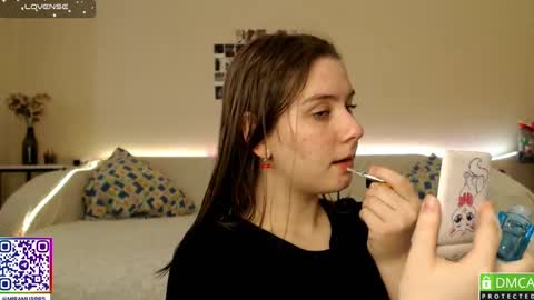 Snapshot of murrrworren chatting on February 20, 2025, 5:44 am Mira online show from February 20, 2025, 5:44 am