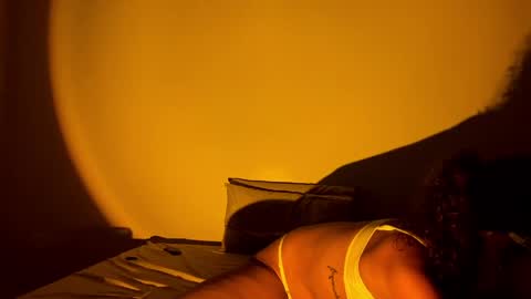 Murta que geme online show from April 17, 2026, 2:25 am