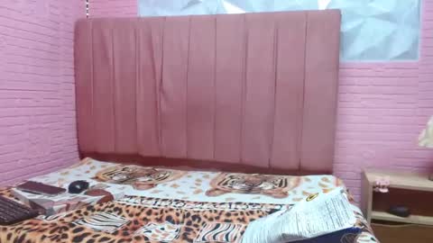 Snapshot of musaleva303av chatting on January 6, 2026, 2:37 am musaleva303av online show from January 6, 2026, 2:37 am