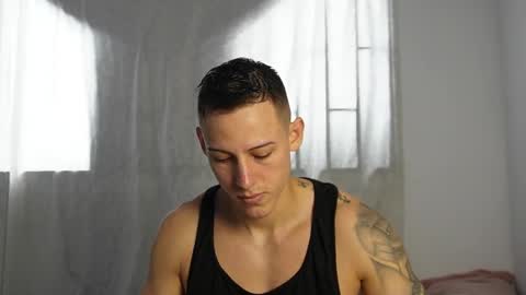 muscle_king_cum online show from December 1, 2025, 2:44 pm