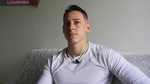 Snapshot of muscle_king_cum chatting on July 16, 2026, 1:39 pm muscle_king_cum online show from July 16, 2026, 1:39 pm