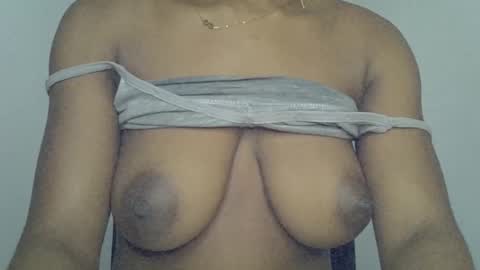 muscle_queen0 online show from February 22, 2026, 9:13 pm