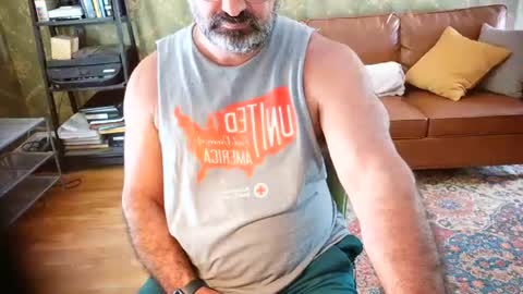 Snapshot of muscledadbear chatting on July 9, 2026, 4:44 pm Jordan El Din online show from July 9, 2026, 4:44 pm