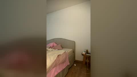 muscledick99 online show from June 16, 2026, 4:53 pm